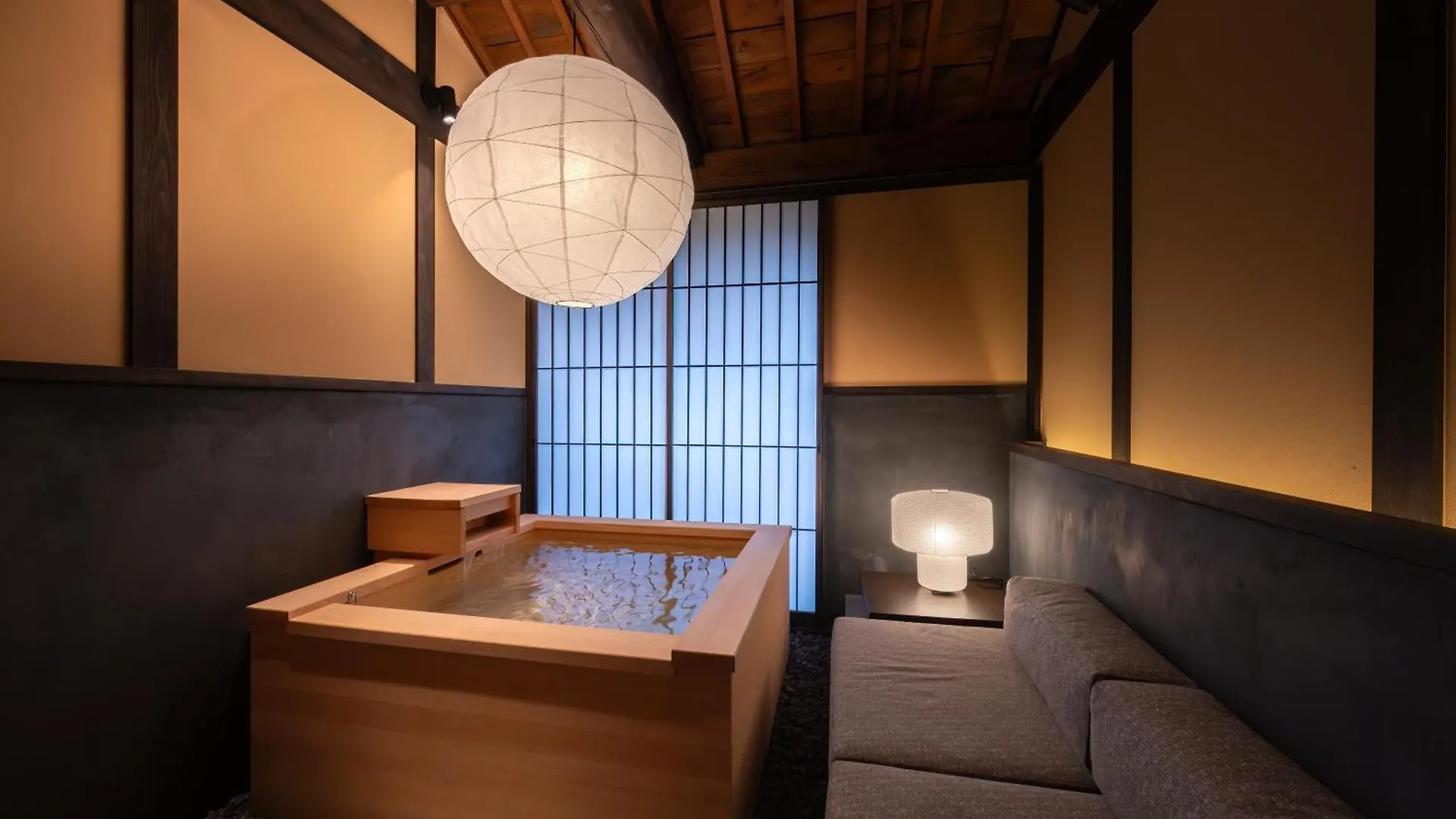 Nazuna Kyoto Higashi Honganji