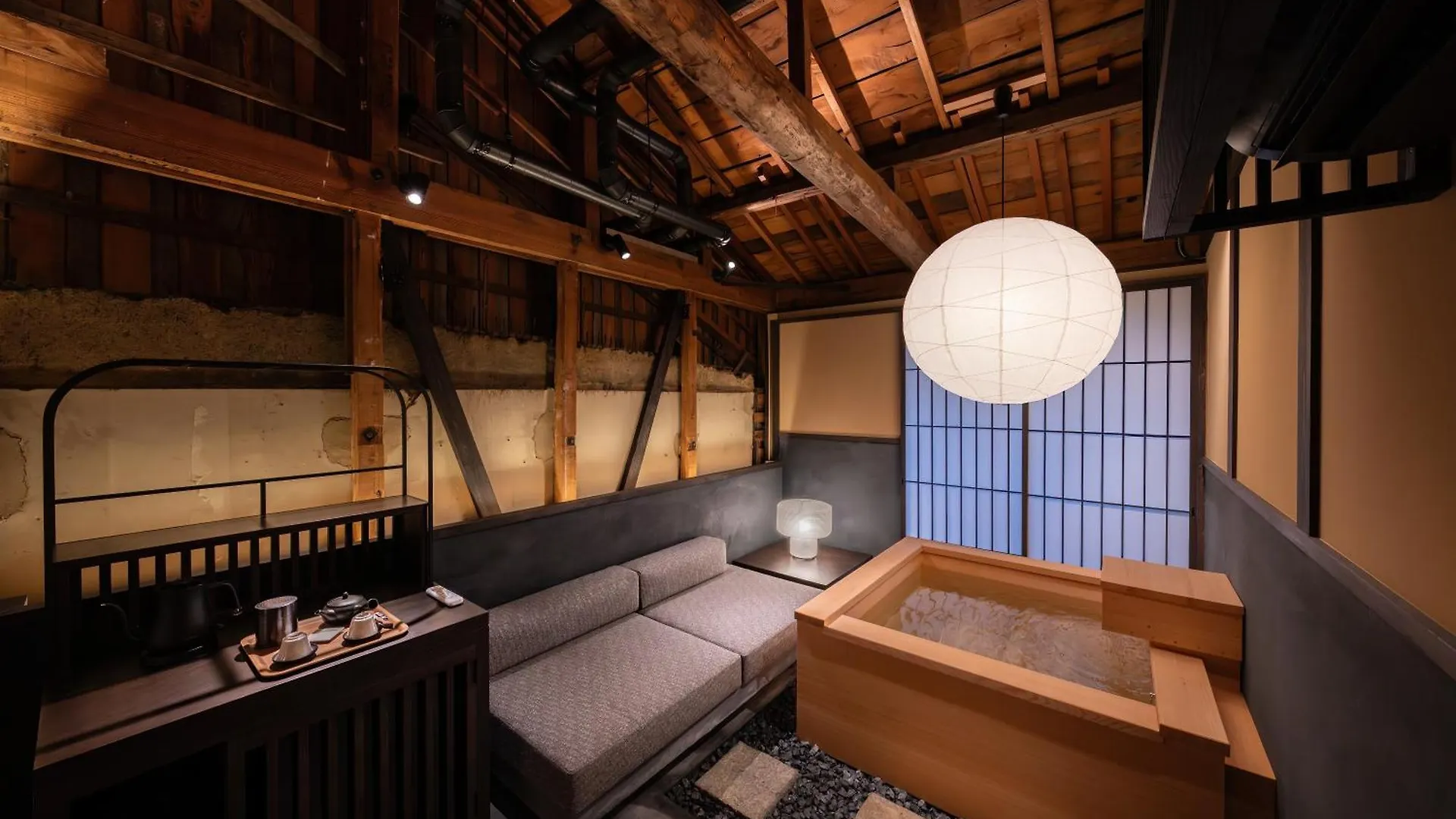 Nazuna Kyoto Higashi Honganji Japan